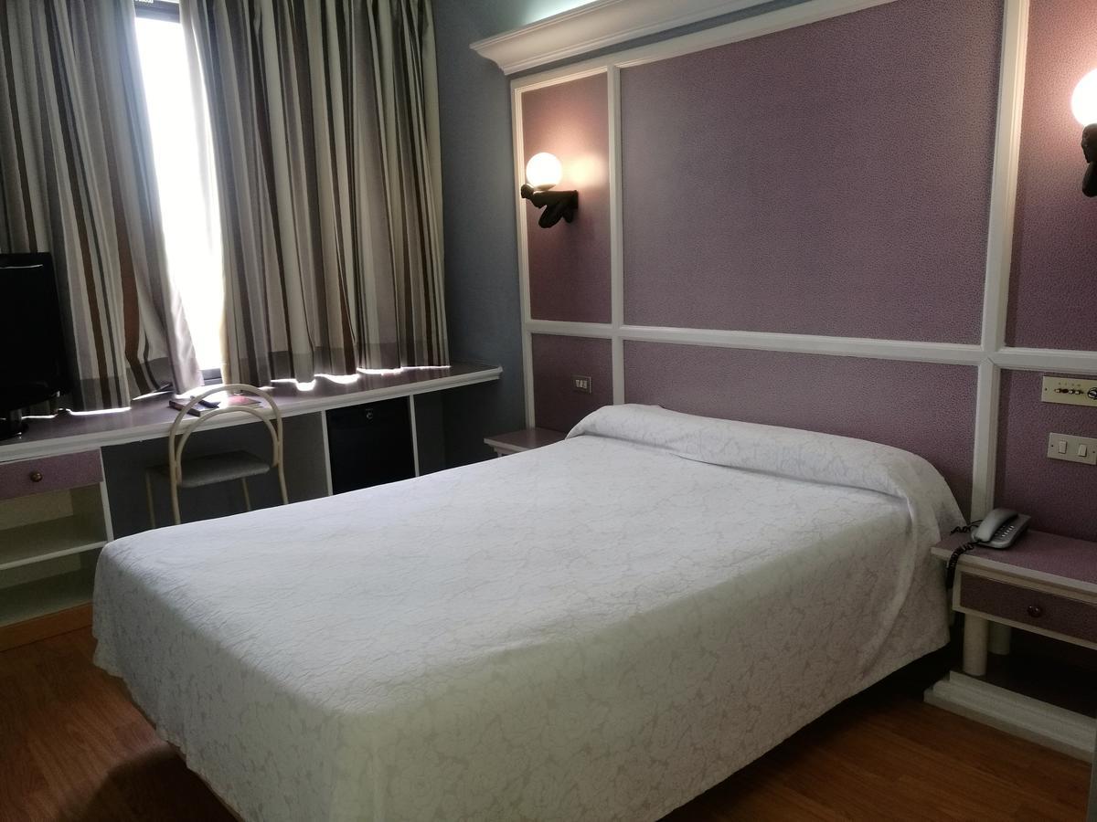 Hotel City House Las Lomas Oviedo Dış mekan fotoğraf